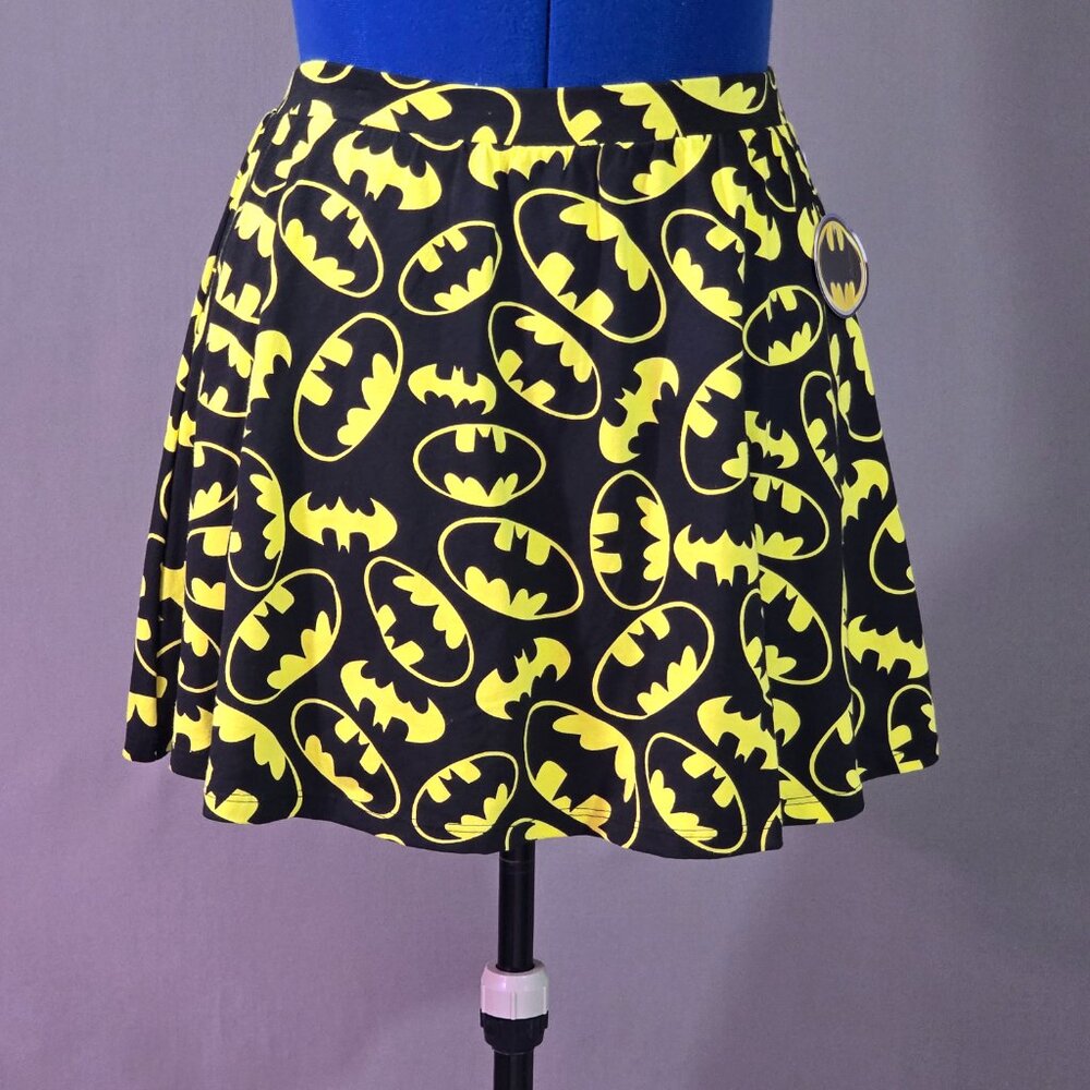 Batman Logo Print Skater Skirt Black Yellow Elastic Waist Womens Large NWT - Picture 3 of 6